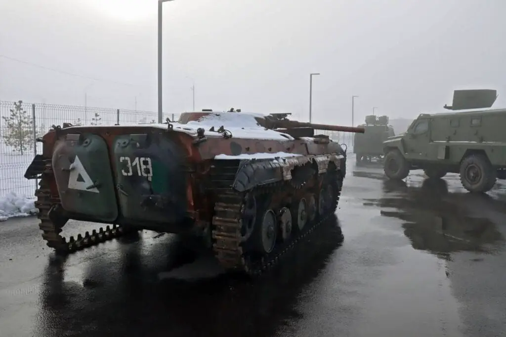 5290014745384052080-1024x682 Exposição de Equipamentos Militares Ucranianos Capturados é Inaugurada no Memorial da Batalha de Kursk na Rússia